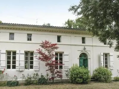 10 Le Bastit Nyaraló *