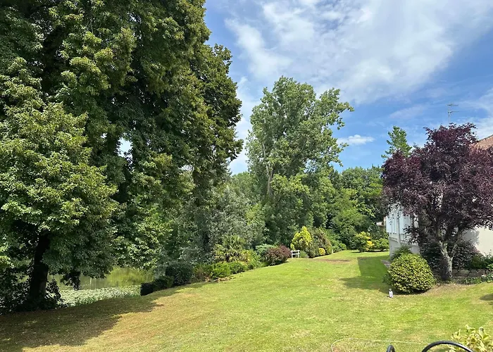 10 Le Bastit Vakantiehuis Saint-Medard-de-Mussidan